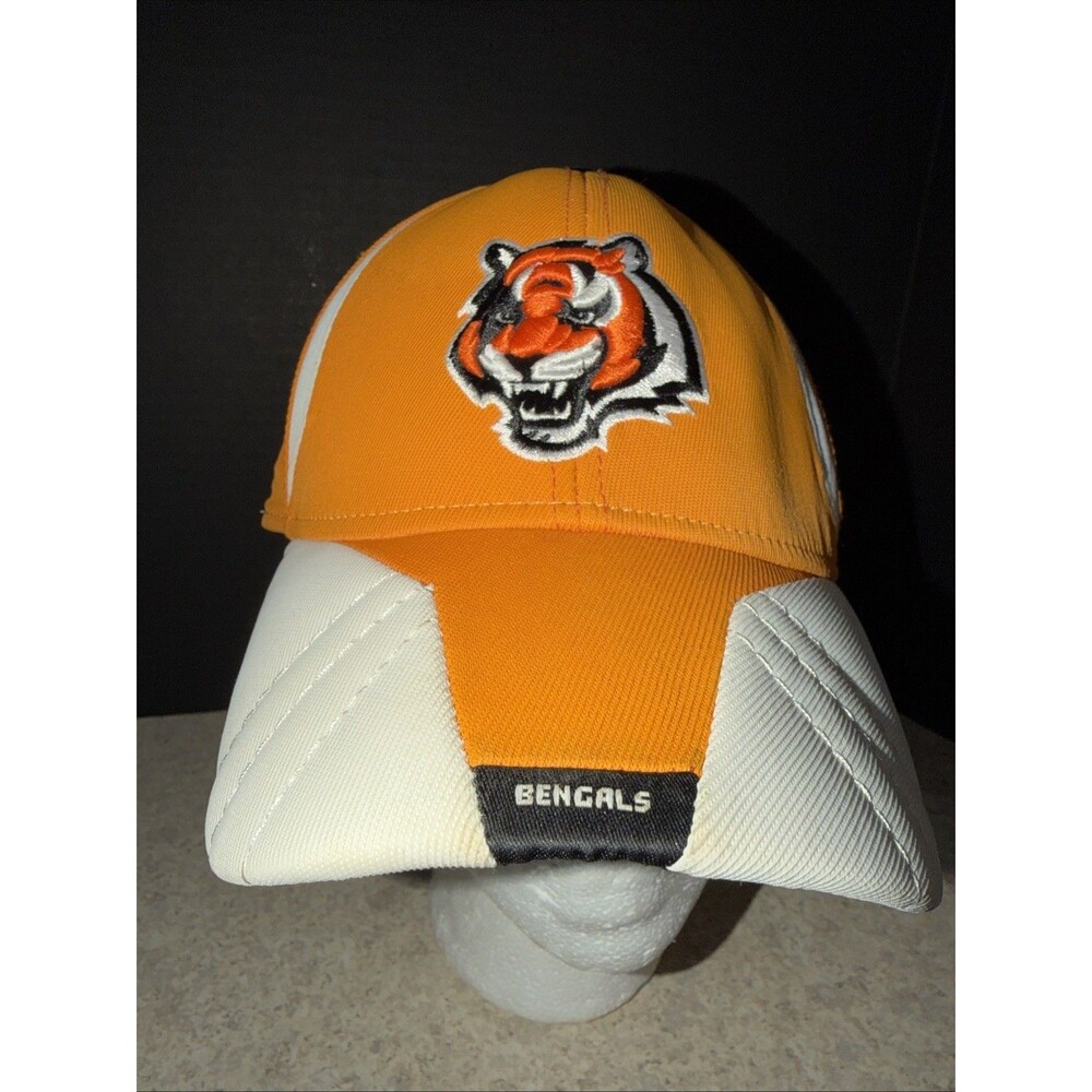 Rare Cincinnati Bengals Reebok NFL Equipment Field Sideline one size fits all